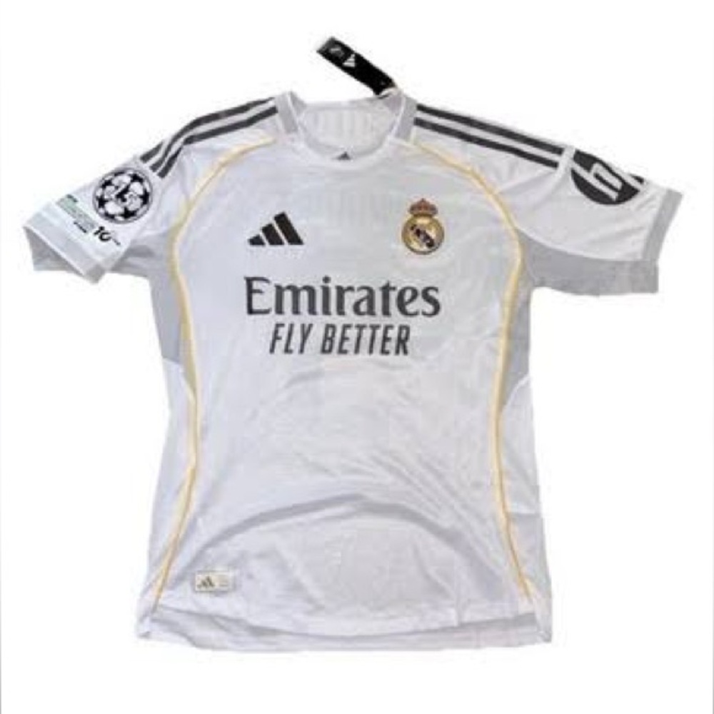 Real Madrid 2025/26 Kylian Mbappé #10 Home Jersey (NWT + Bag)